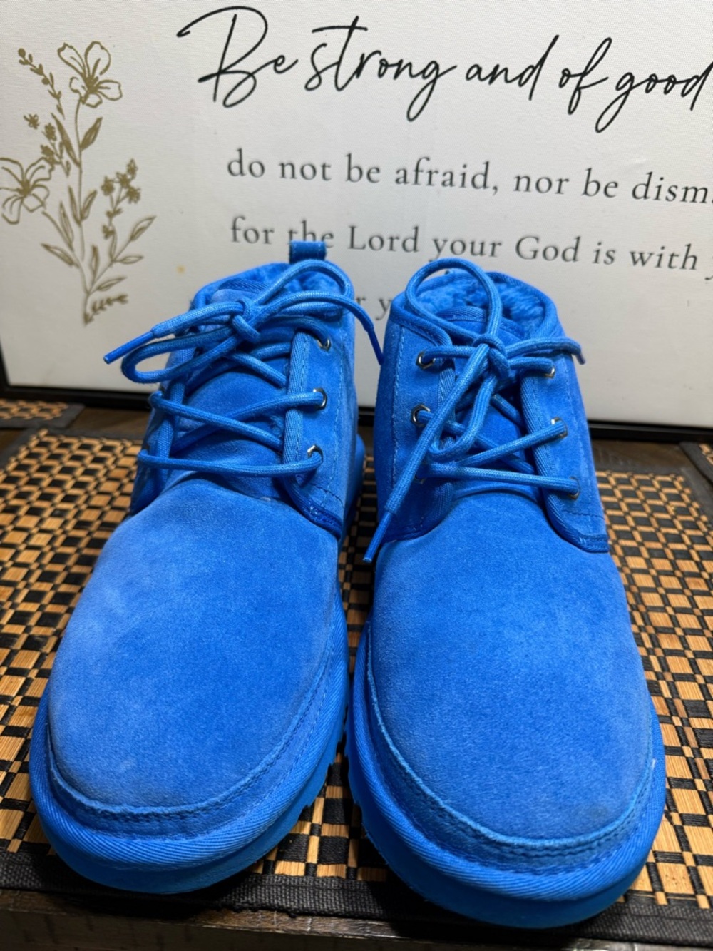 UGG Men's Suede Chukka Boots - Bright Blue SZ 10 Box 16